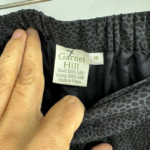 Garnet Hill silk animal print flowy pants size 16 - Picture 4 of 5